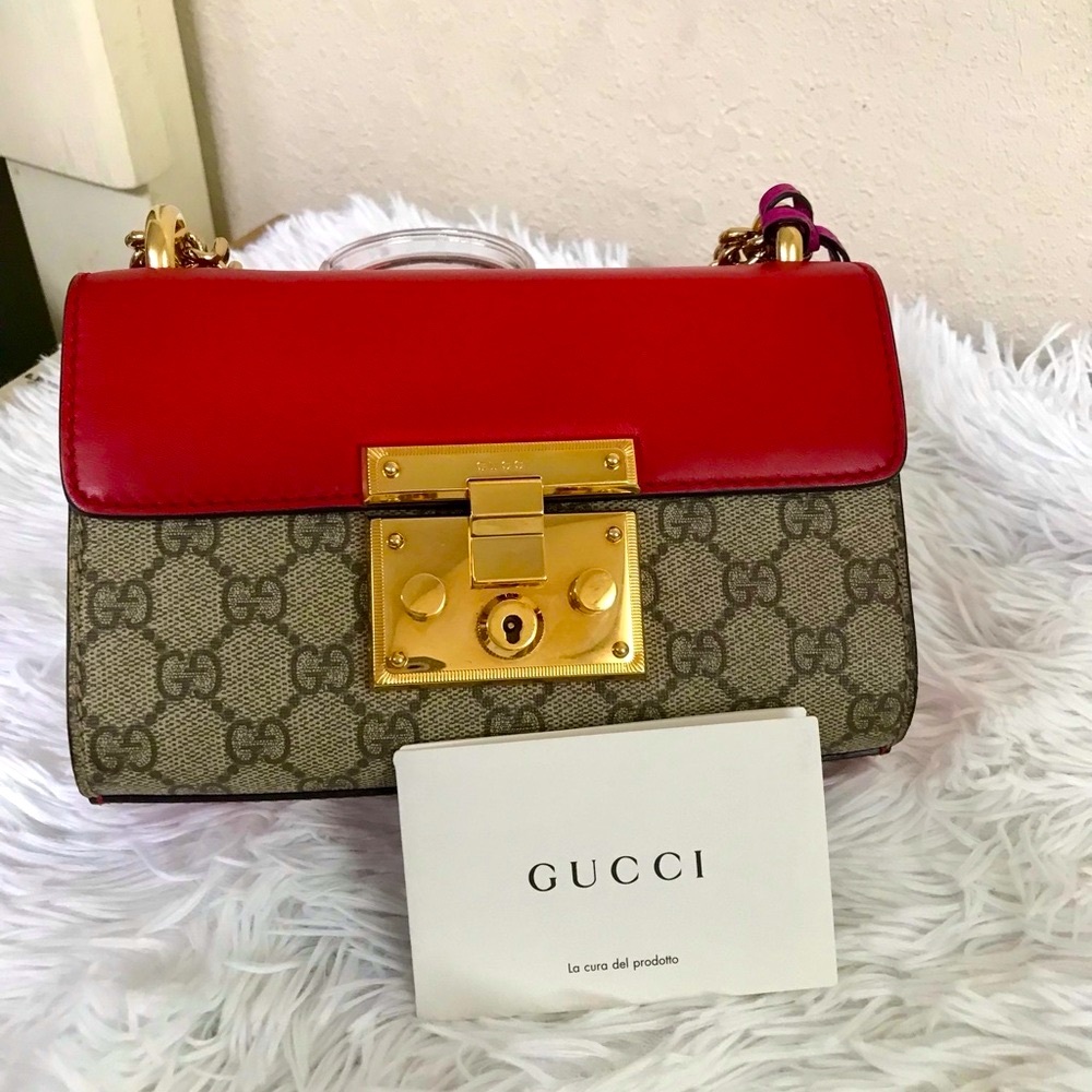 Gucci Padlock 2 way bag. W/ Box/ Dust Bag